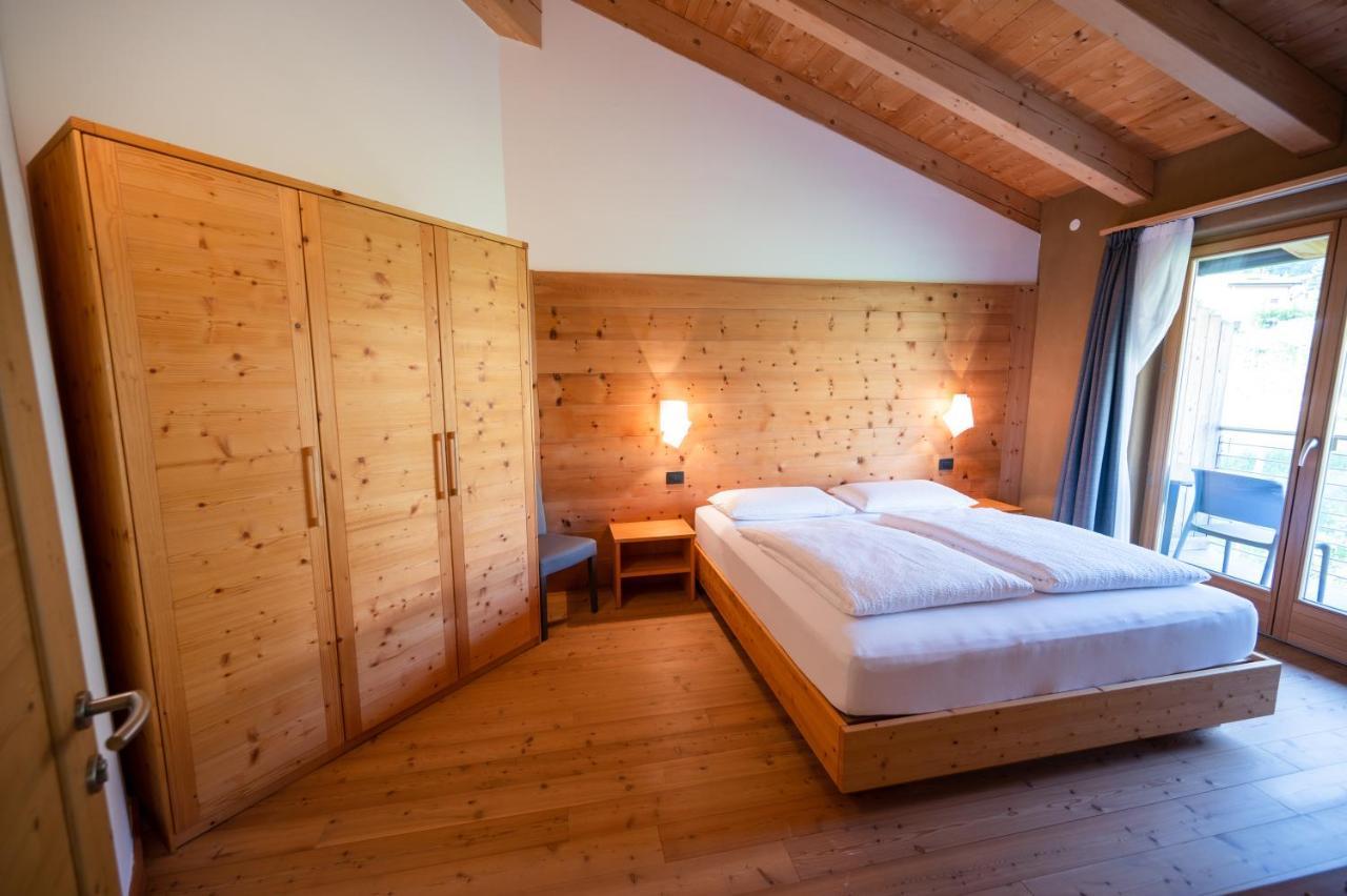 Garni Tuttotondo Hotel Levico Terme Room photo